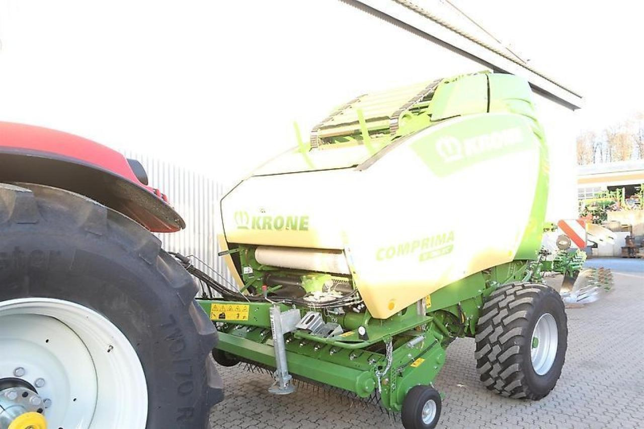 Krone comprima v 180 xc - Lis na hranaté balíky: obrázek 4 Krone comprima v 180 xc - Lis na hranaté balíky: obrázek 4