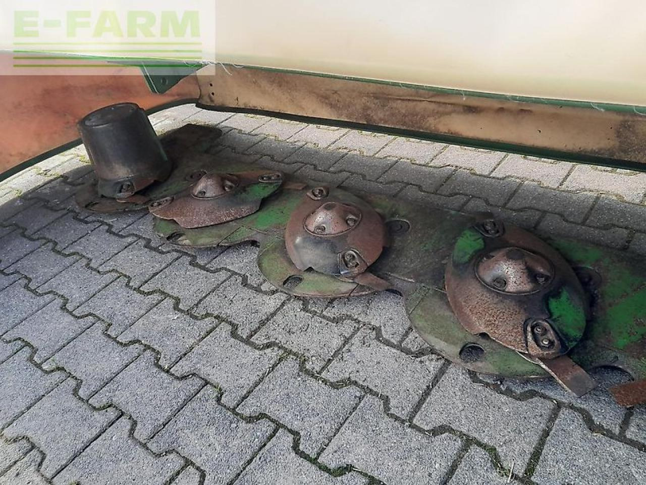 Krone easy cut r 320 - Žací stroj: obrázek 4 Krone easy cut r 320 - Žací stroj: obrázek 4