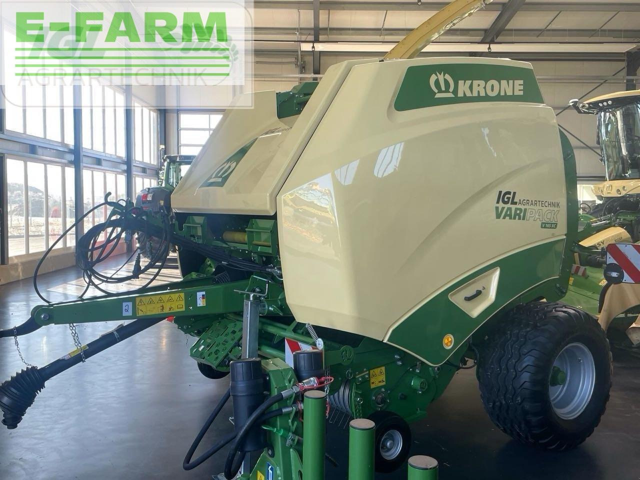Krone varipack v 165 xc - Lis na hranaté balíky: obrázek 2 Krone varipack v 165 xc - Lis na hranaté balíky: obrázek 2