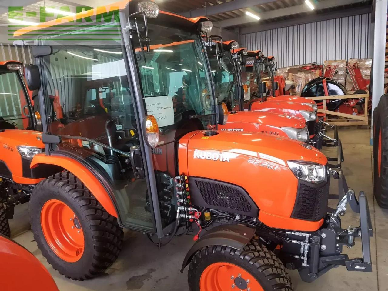 Traktor Kubota b2-261 h cab: obrázek 6