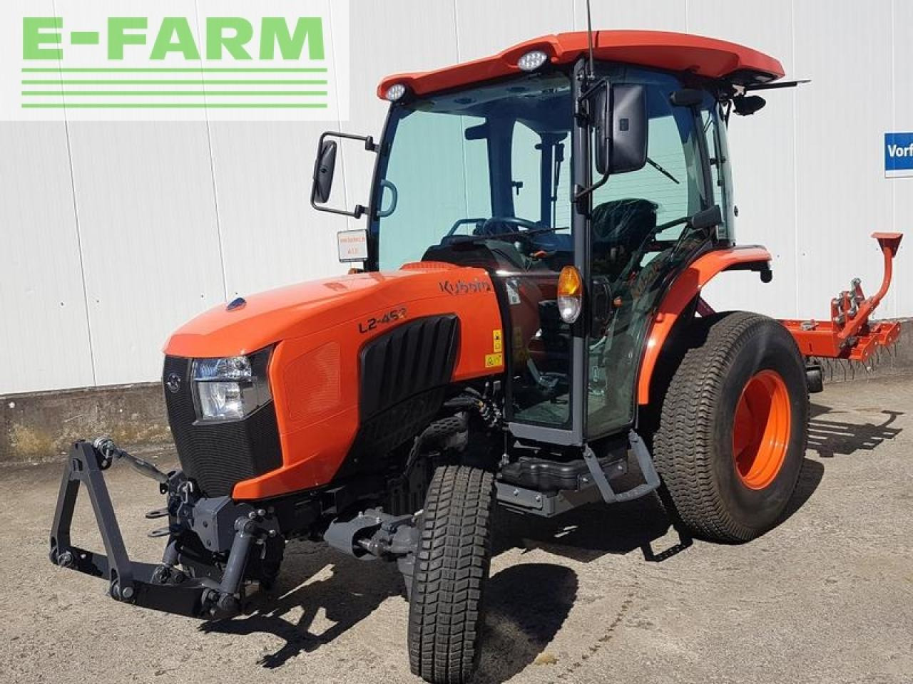 Kubota l2-452 dc - Traktor: obrázek 4 Kubota l2-452 dc - Traktor: obrázek 4