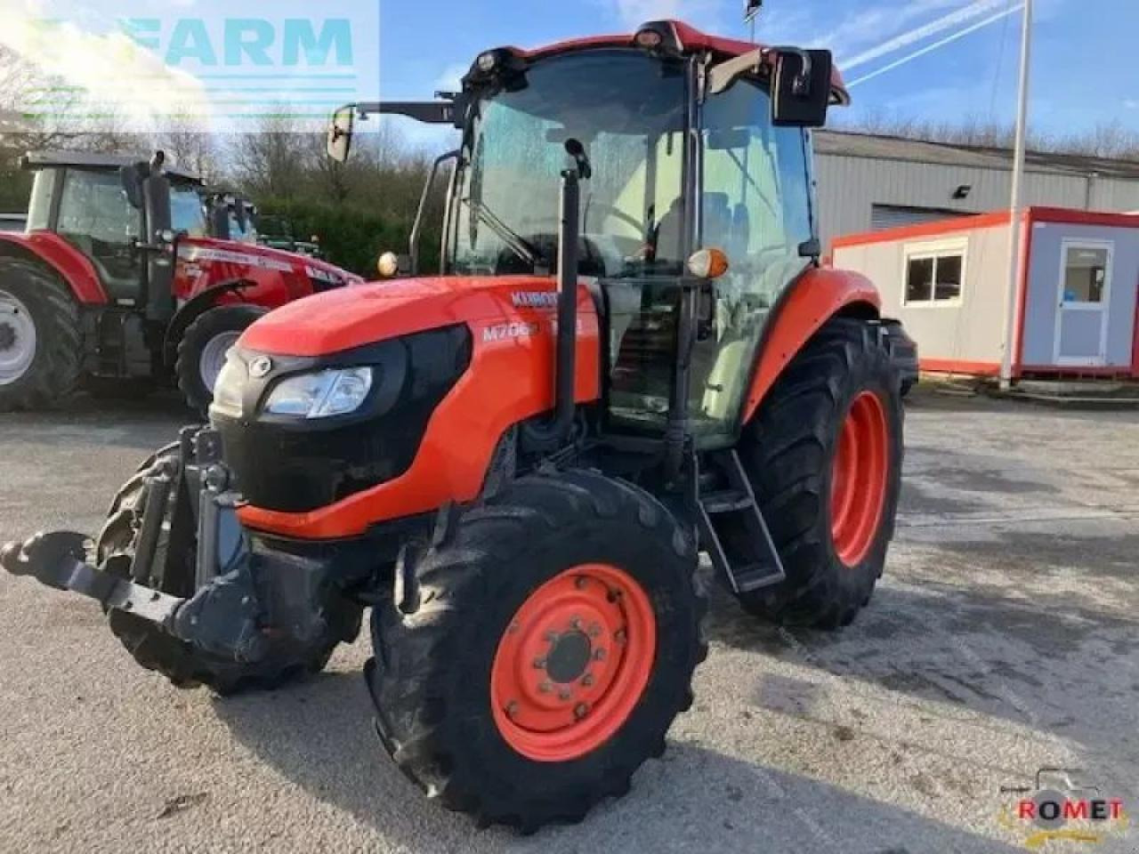 Kubota m7060 - Traktor: obrázek 2 Kubota m7060 - Traktor: obrázek 2