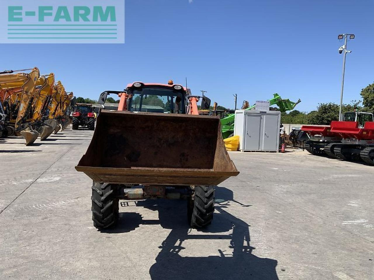 Kubota m7060 tractor (st23817) - Traktor: obrázek 4 Kubota m7060 tractor (st23817) - Traktor: obrázek 4