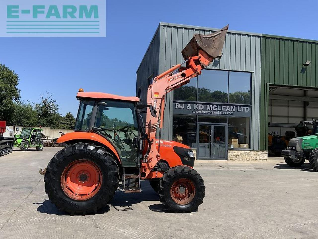 Kubota m7060 tractor (st23817) - Traktor: obrázek 1 Kubota m7060 tractor (st23817) - Traktor: obrázek 1