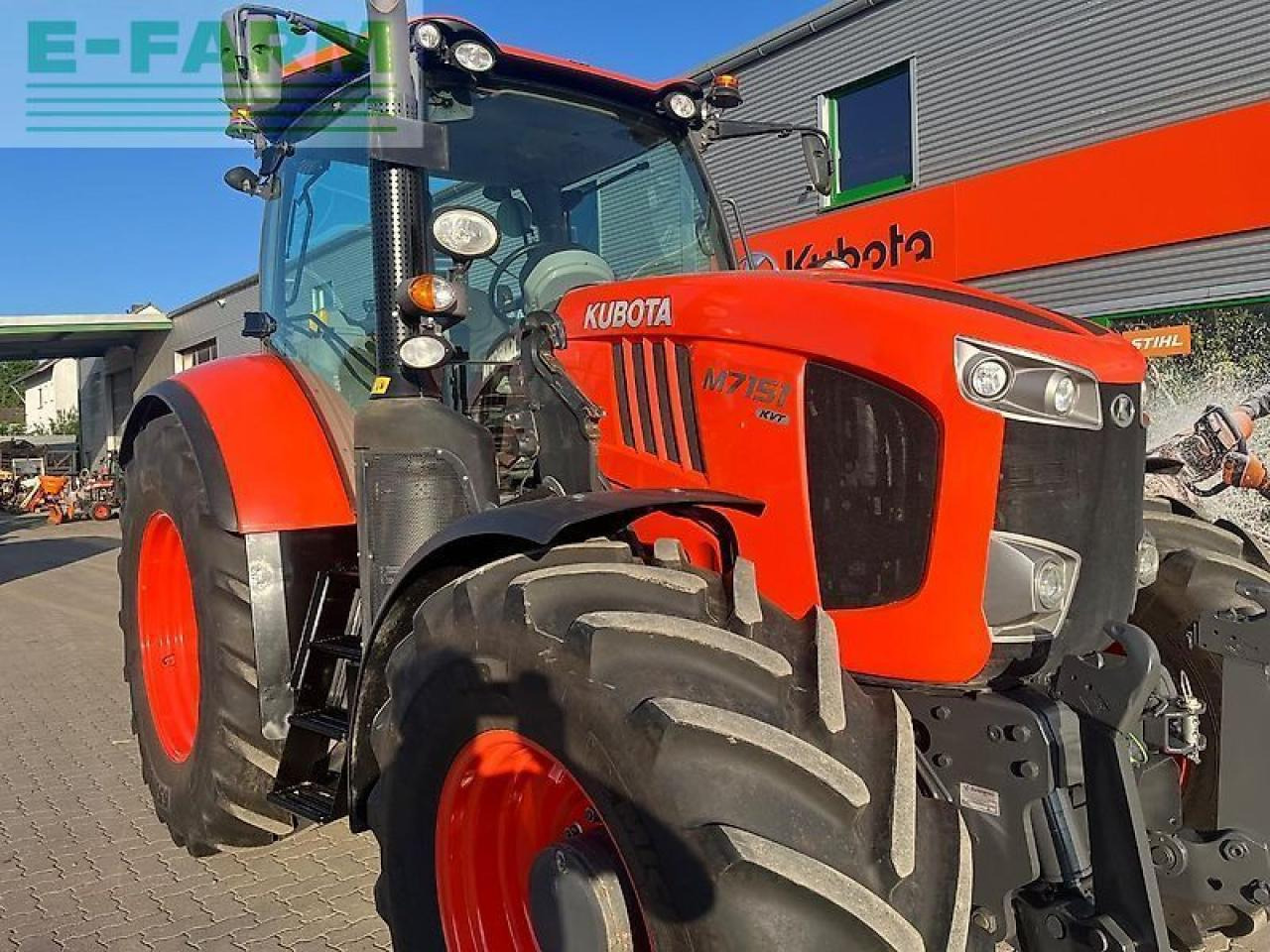 Kubota m7151 - Traktor: obrázek 5 Kubota m7151 - Traktor: obrázek 5