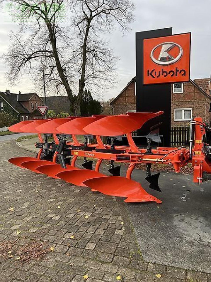 Kubota rm4005 v - Pluh: obrázek 1 Kubota rm4005 v - Pluh: obrázek 1