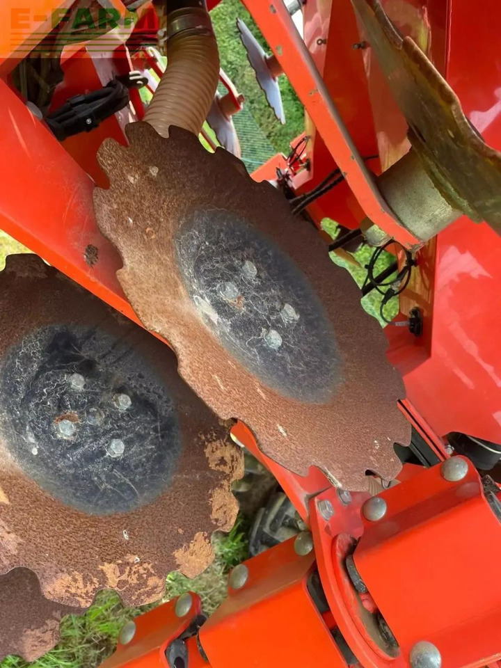 Kubota sc 1401 cf - Přesný secí stroj: obrázek 5 Kubota sc 1401 cf - Přesný secí stroj: obrázek 5