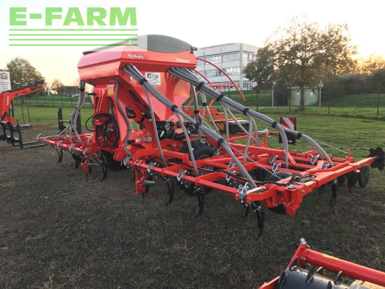 Kubota semoir à grains td1601f kubota - Přesný secí stroj: obrázek 2 Kubota semoir à grains td1601f kubota - Přesný secí stroj: obrázek 2