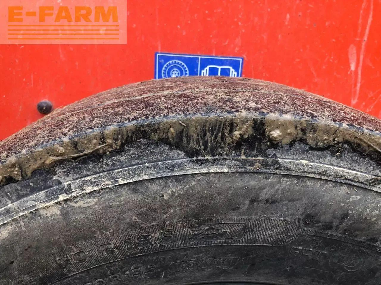 Kuhn altor 6070 - Technika na siláž: obrázek 4 Kuhn altor 6070 - Technika na siláž: obrázek 4