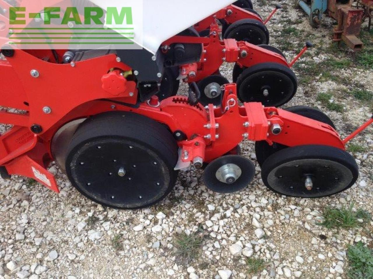 Kuhn maxxima 8 rt - Přesný secí stroj: obrázek 4 Kuhn maxxima 8 rt - Přesný secí stroj: obrázek 4