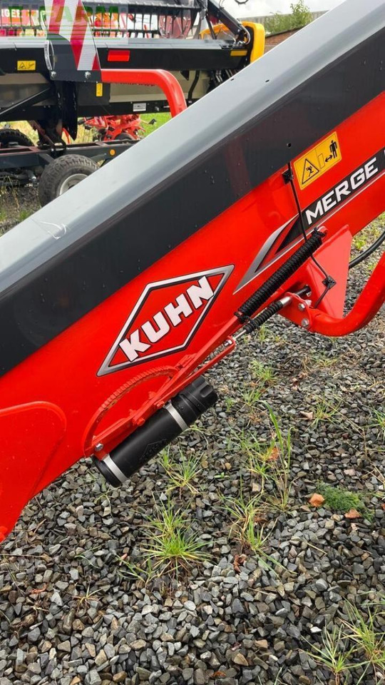 Obraceč/ Shrnovač Kuhn merge maxx 950: obrázek 6