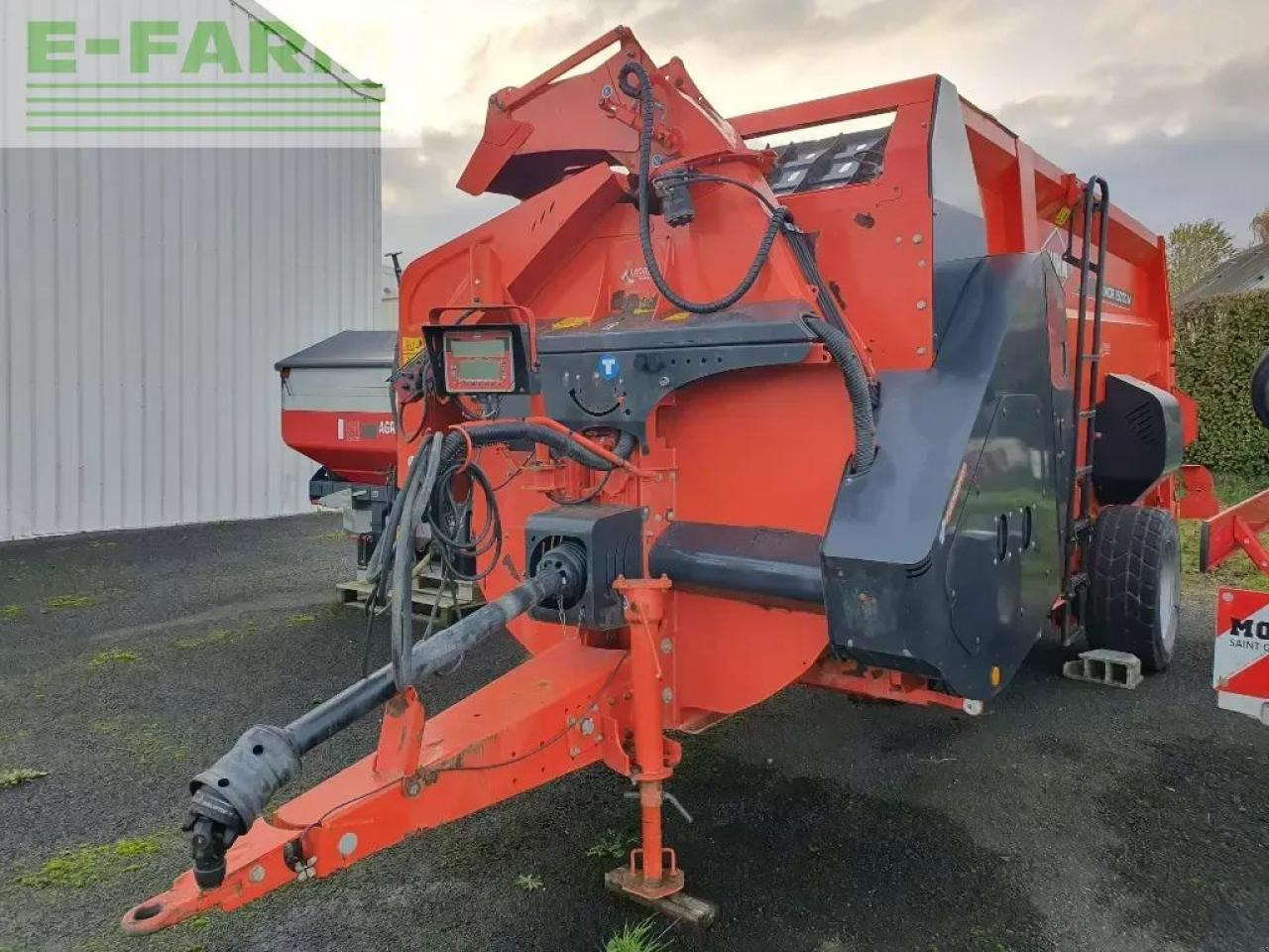 Kuhn primor 15070m - Technika na siláž: obrázek 1 Kuhn primor 15070m - Technika na siláž: obrázek 1