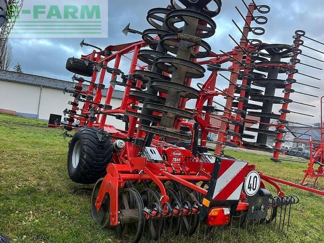 Kuhn prolander 6000 grubber saatbettbereitung federzinken - Kultivátor: obrázek 4 Kuhn prolander 6000 grubber saatbettbereitung federzinken - Kultivátor: obrázek 4