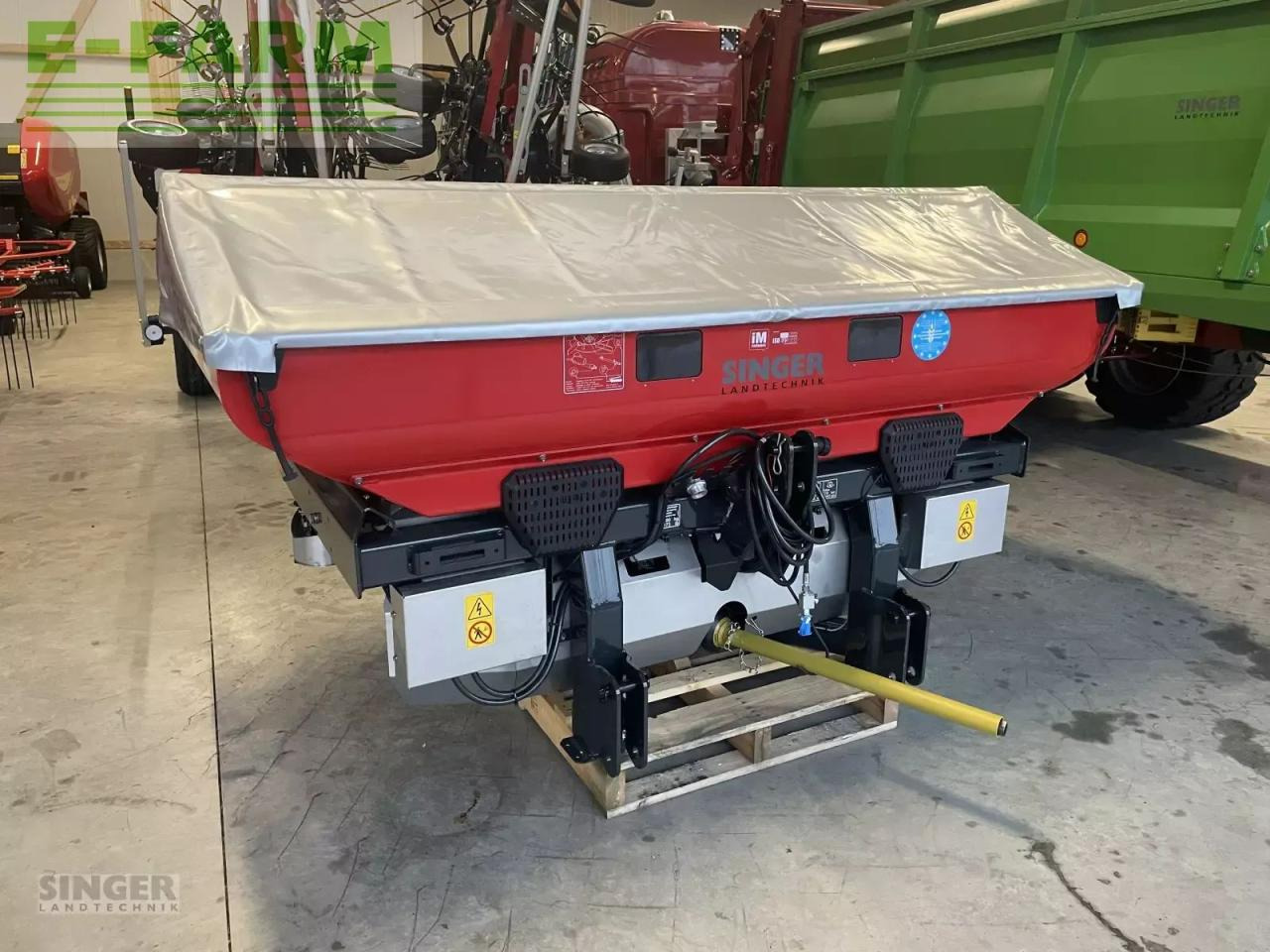 Kverneland exacta cl 1300 geospread - Rozmetadlo hnoje: obrázek 2 Kverneland exacta cl 1300 geospread - Rozmetadlo hnoje: obrázek 2