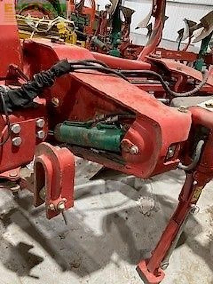 Kverneland kk 2500b i plough isobus met vorenpakker - Pluh: obrázek 3 Kverneland kk 2500b i plough isobus met vorenpakker - Pluh: obrázek 3