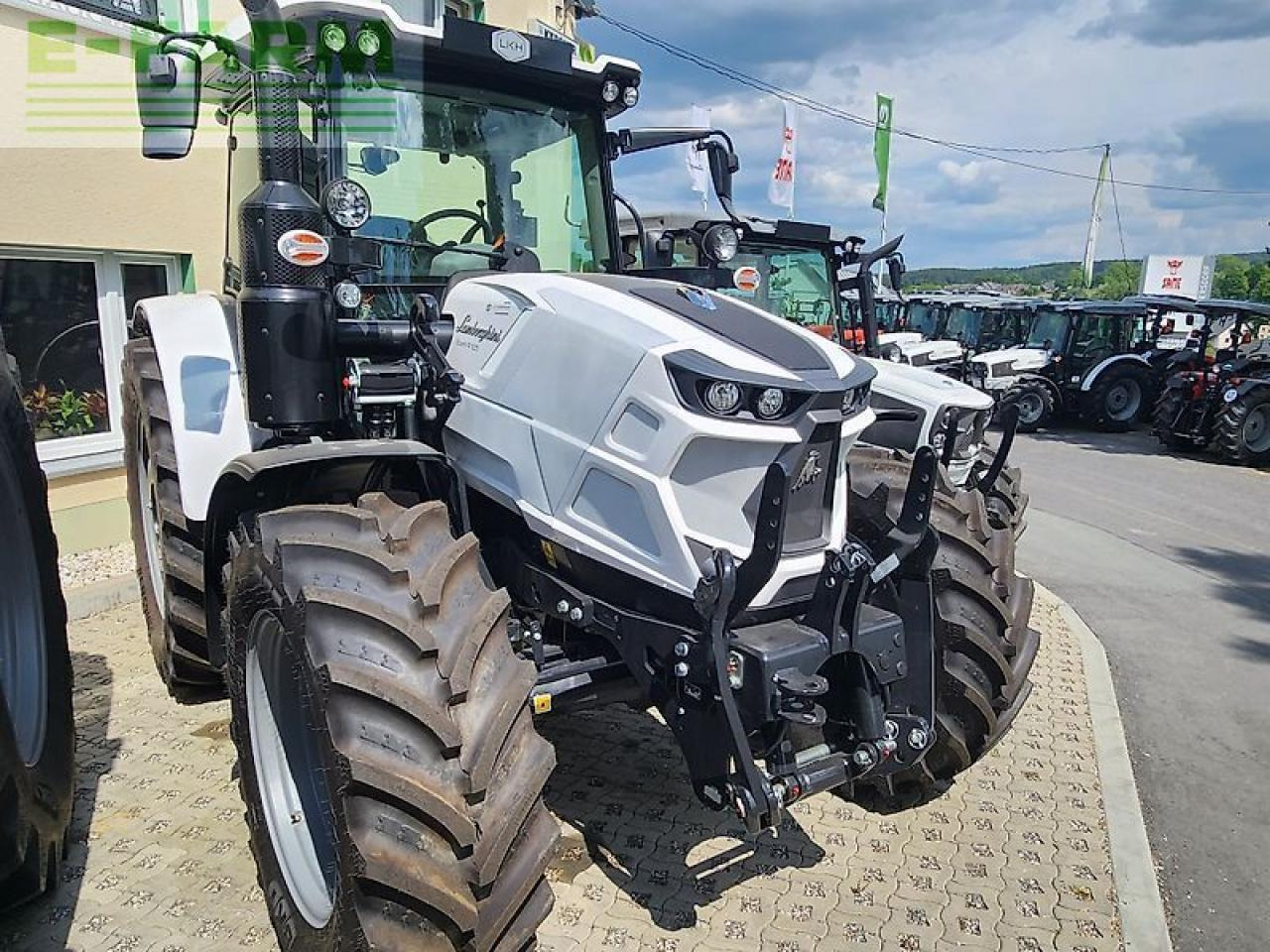 Lamborghini spark 125 - Traktor: obrázek 3 Lamborghini spark 125 - Traktor: obrázek 3