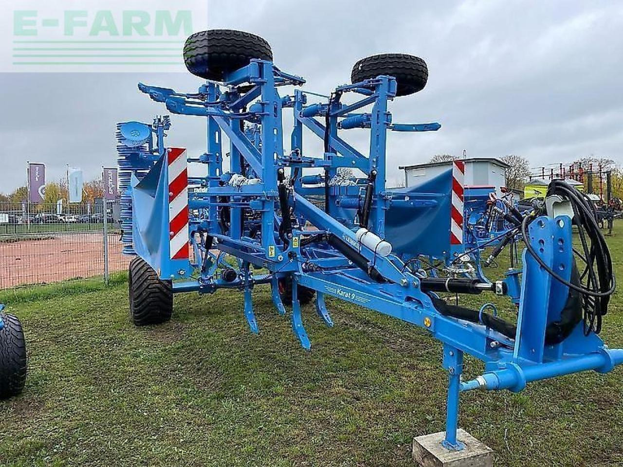 Lemken 9/500 karat - Kultivátor: obrázek 1 Lemken 9/500 karat - Kultivátor: obrázek 1