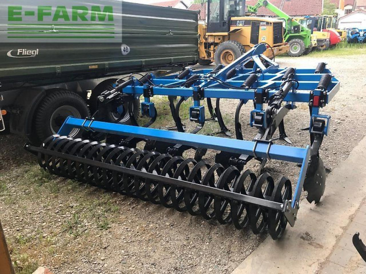 Lemken Flügelschargrubber 3,2m mit Dachringwalze hydr Tiefeneinstellung - Kultivátor: obrázek 3 Lemken Flügelschargrubber 3,2m mit Dachringwalze hydr Tiefeneinstellung - Kultivátor: obrázek 3