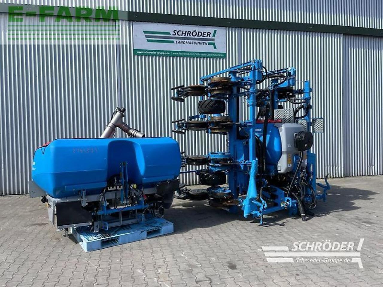Lemken azurit 9/8.75 k d + solitair 23/1900 - Secí stroj: obrázek 1 Lemken azurit 9/8.75 k d + solitair 23/1900 - Secí stroj: obrázek 1