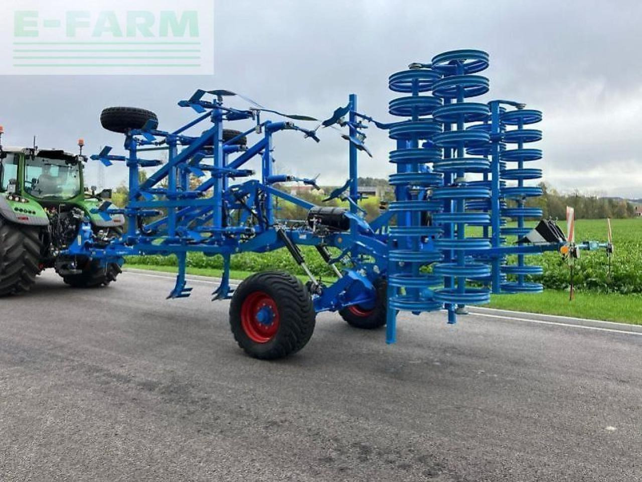 Lemken karat 9/500 kua - Kultivátor: obrázek 1 Lemken karat 9/500 kua - Kultivátor: obrázek 1