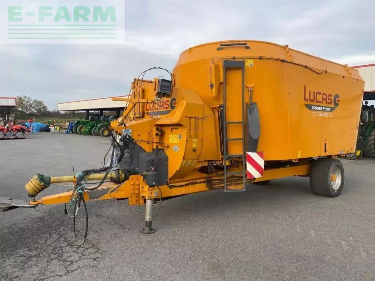 Lucas spirmixjet 240 - Zařízení pro chov skotu: obrázek 4 Lucas spirmixjet 240 - Zařízení pro chov skotu: obrázek 4