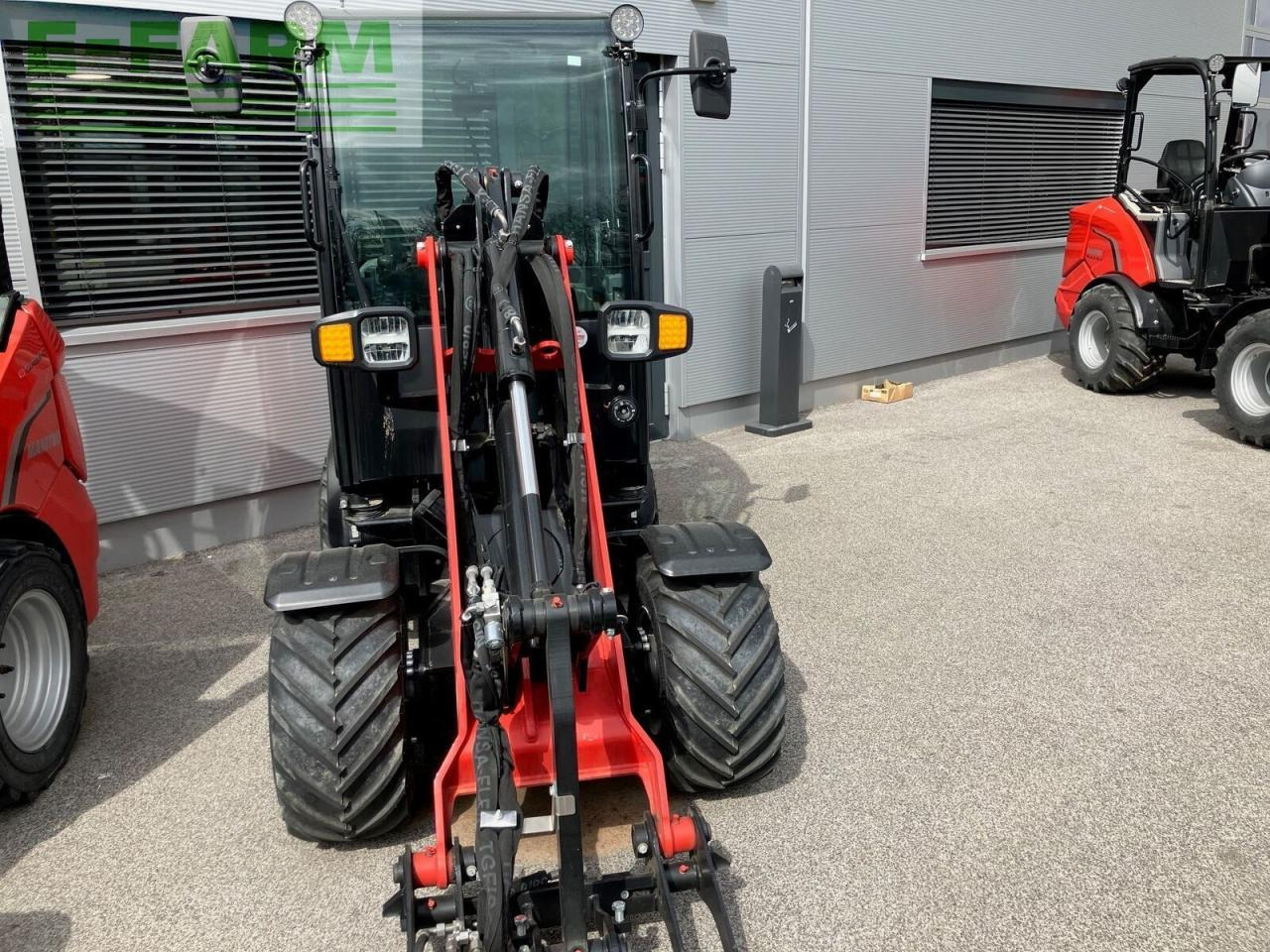 Manitou manitou mla2-25 - Mini rýpadlo: obrázek 3 Manitou manitou mla2-25 - Mini rýpadlo: obrázek 3
