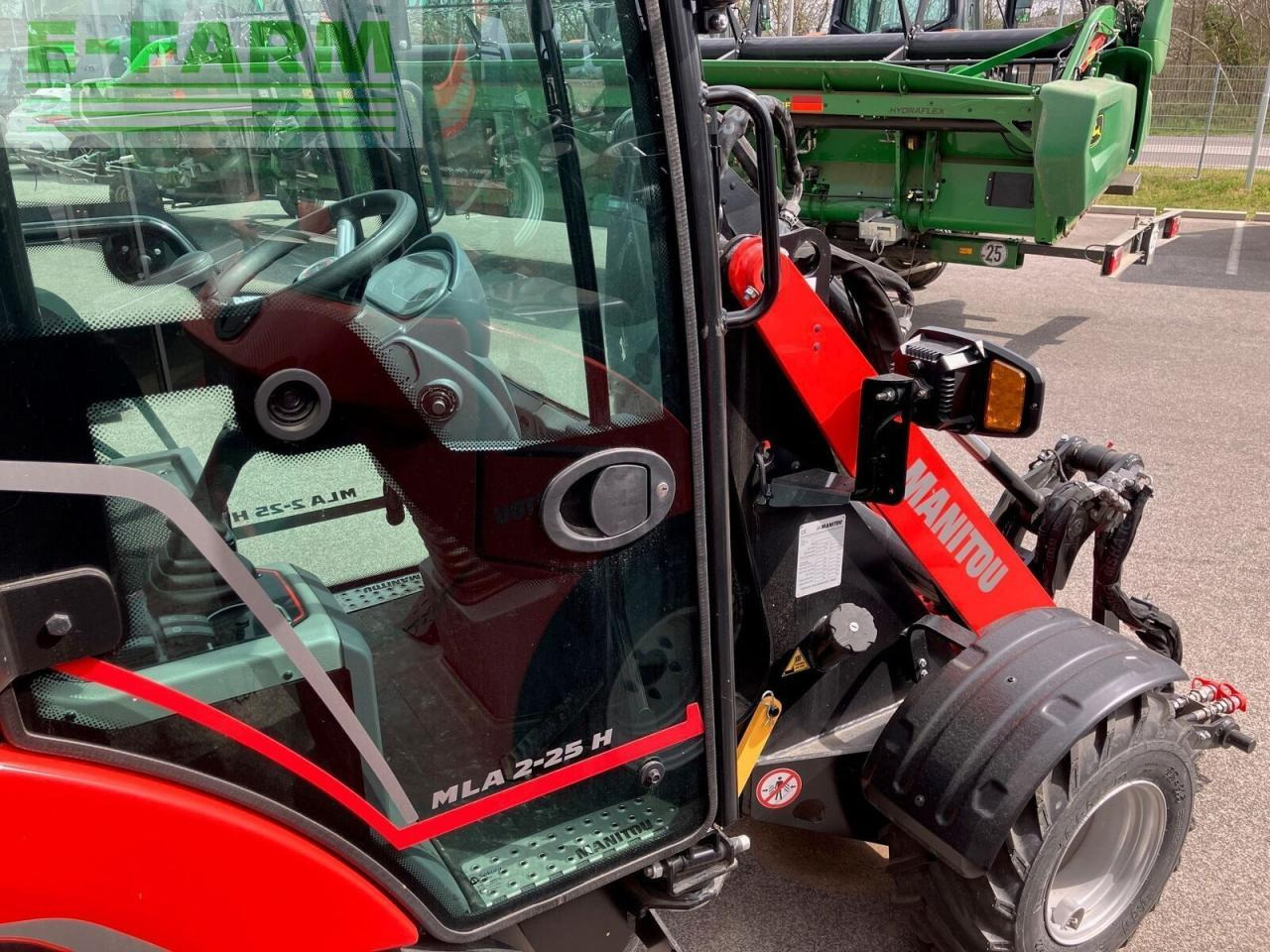 Manitou manitou mla2-25 - Mini rýpadlo: obrázek 4 Manitou manitou mla2-25 - Mini rýpadlo: obrázek 4
