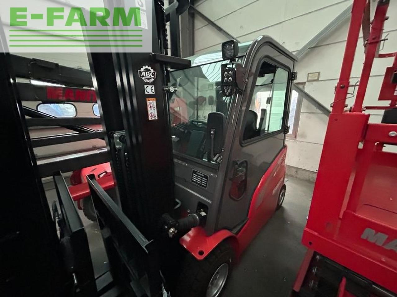 Manitou me 425 - Vysokozdvižný vozík: obrázek 1 Manitou me 425 - Vysokozdvižný vozík: obrázek 1