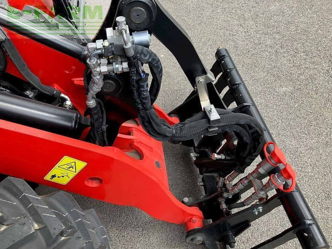 Manitou mla 4-50 - Mini rýpadlo: obrázek 3 Manitou mla 4-50 - Mini rýpadlo: obrázek 3