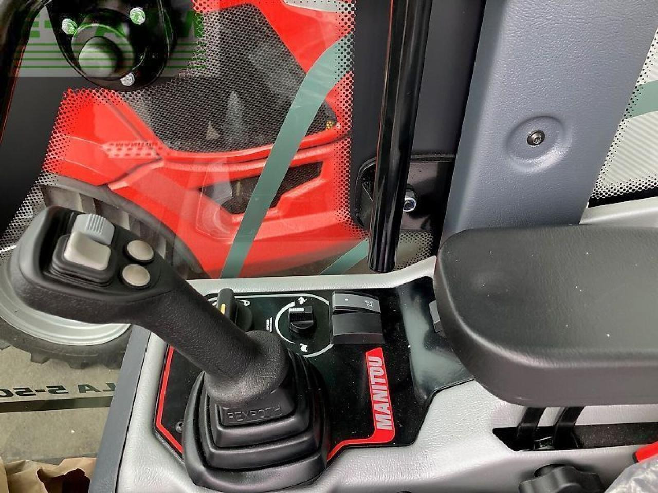 Mini rýpadlo Manitou mla 5-50: obrázek 8