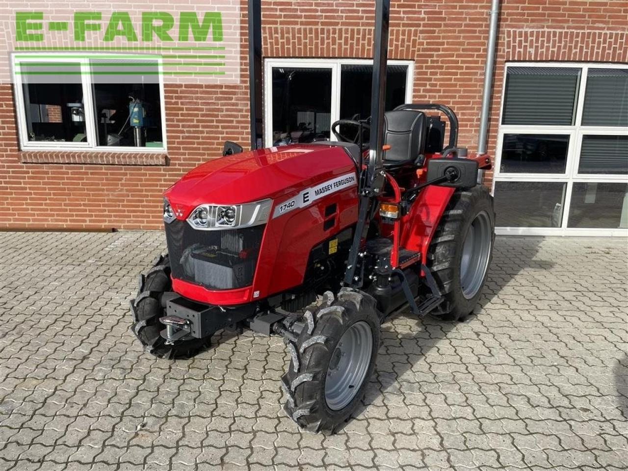 Massey Ferguson 1740e - Traktor: obrázek 3 Massey Ferguson 1740e - Traktor: obrázek 3