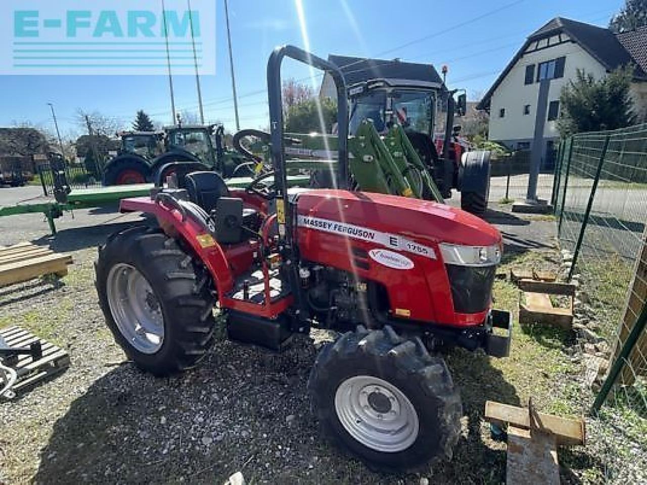 Massey Ferguson 1755e - Traktor: obrázek 1 Massey Ferguson 1755e - Traktor: obrázek 1