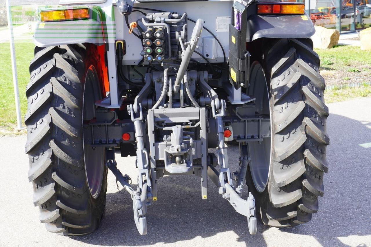 Massey Ferguson 3al.105 efficient - Traktor: obrázek 5 Massey Ferguson 3al.105 efficient - Traktor: obrázek 5