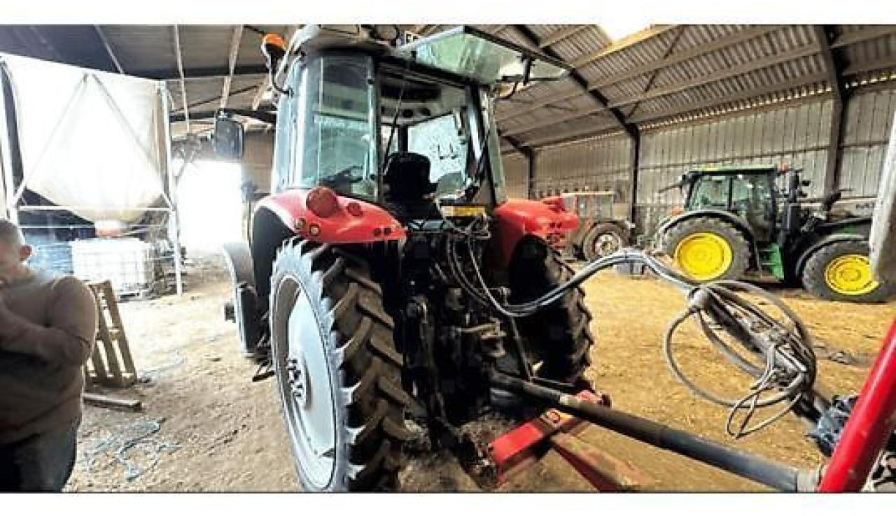 Massey Ferguson 5460 - Traktor: obrázek 2 Massey Ferguson 5460 - Traktor: obrázek 2