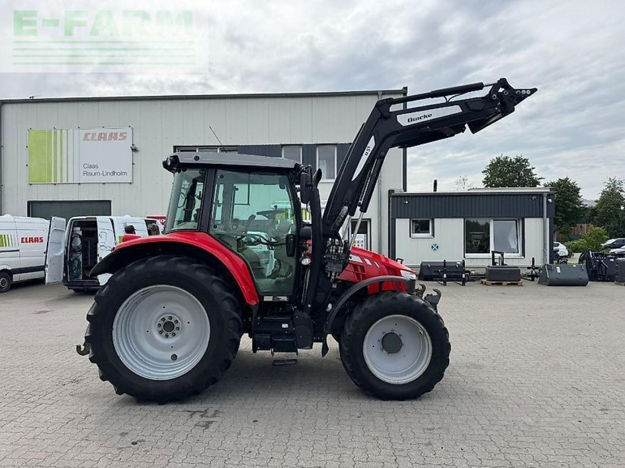 Massey Ferguson 5613 dyna-6 - Traktor: obrázek 2 Massey Ferguson 5613 dyna-6 - Traktor: obrázek 2