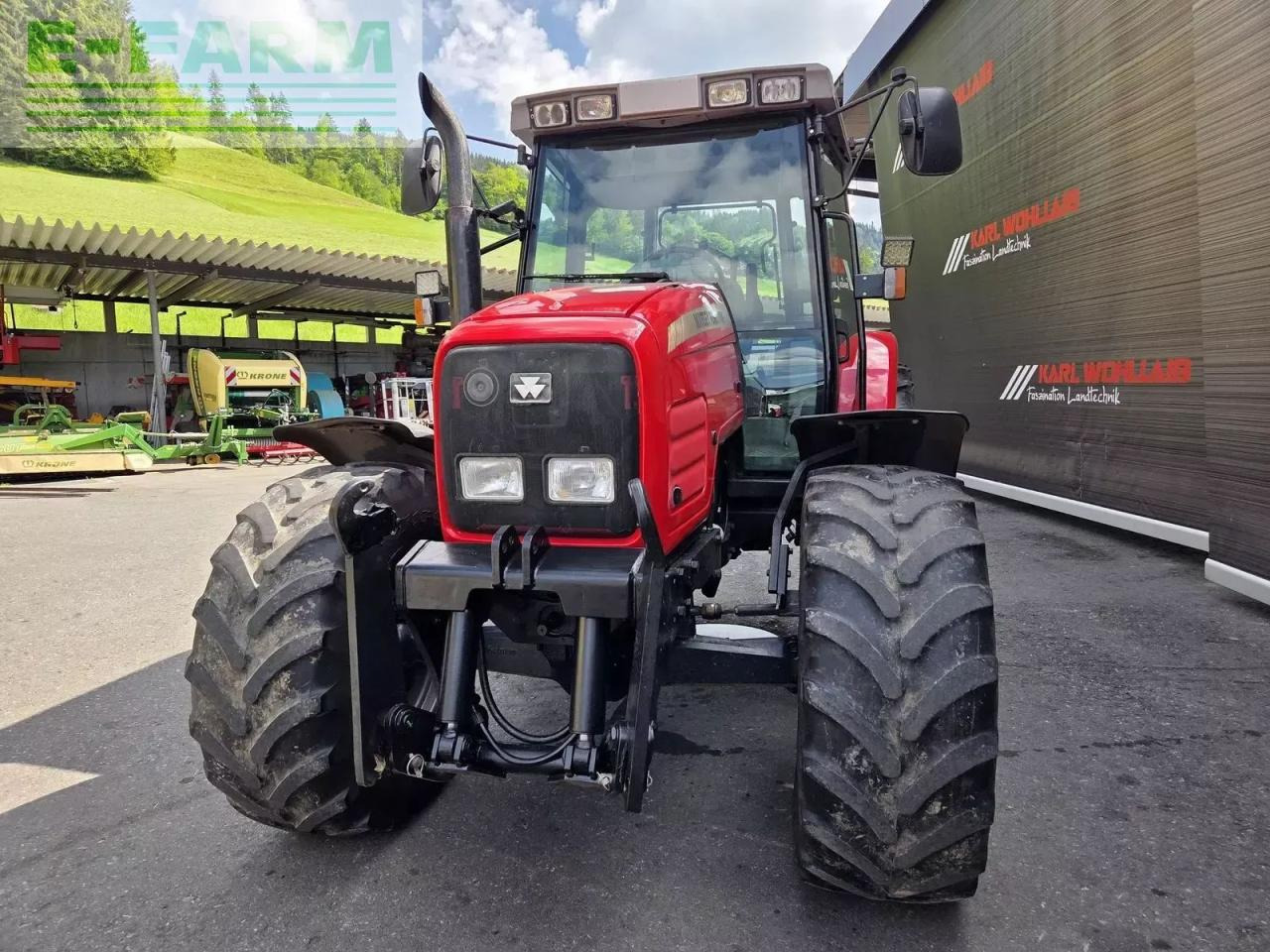 Massey Ferguson 6235-4 - Traktor: obrázek 5 Massey Ferguson 6235-4 - Traktor: obrázek 5