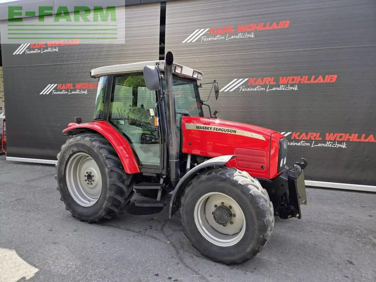Massey Ferguson 6235-4 - Traktor: obrázek 1 Massey Ferguson 6235-4 - Traktor: obrázek 1