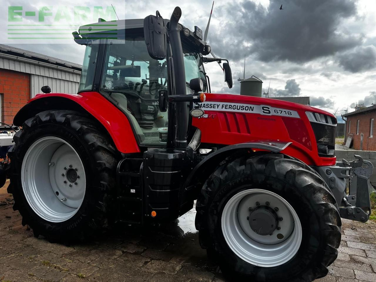 Massey Ferguson 6718S Dyna-VT - Traktor: obrázek 3 Massey Ferguson 6718S Dyna-VT - Traktor: obrázek 3