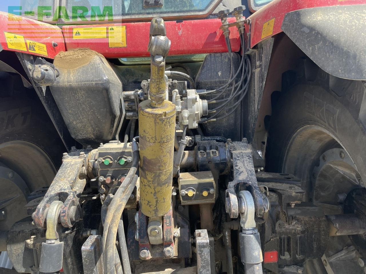 Massey Ferguson 8250-4 - Traktor: obrázek 4 Massey Ferguson 8250-4 - Traktor: obrázek 4