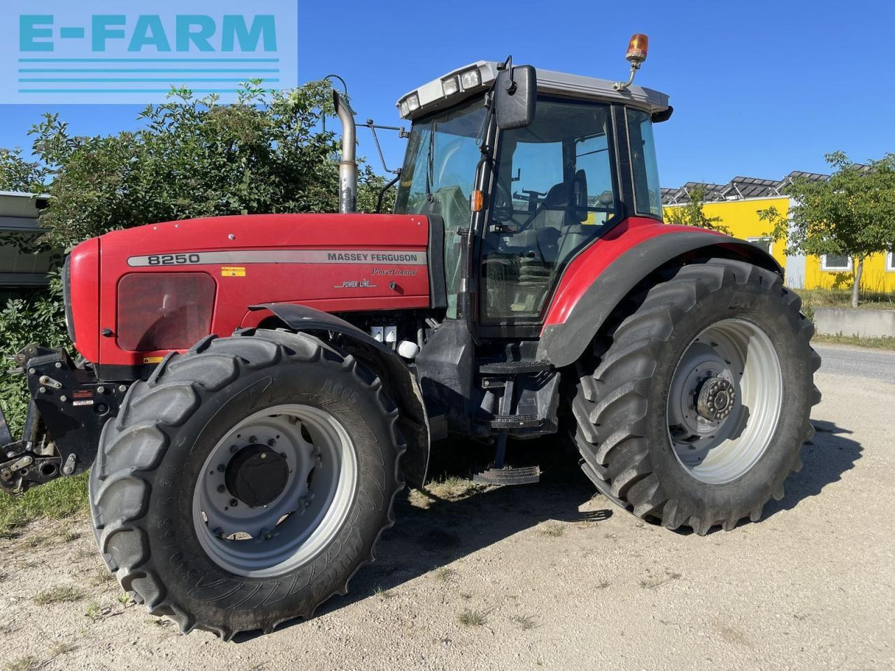 Massey Ferguson 8250-4 - Traktor: obrázek 1 Massey Ferguson 8250-4 - Traktor: obrázek 1
