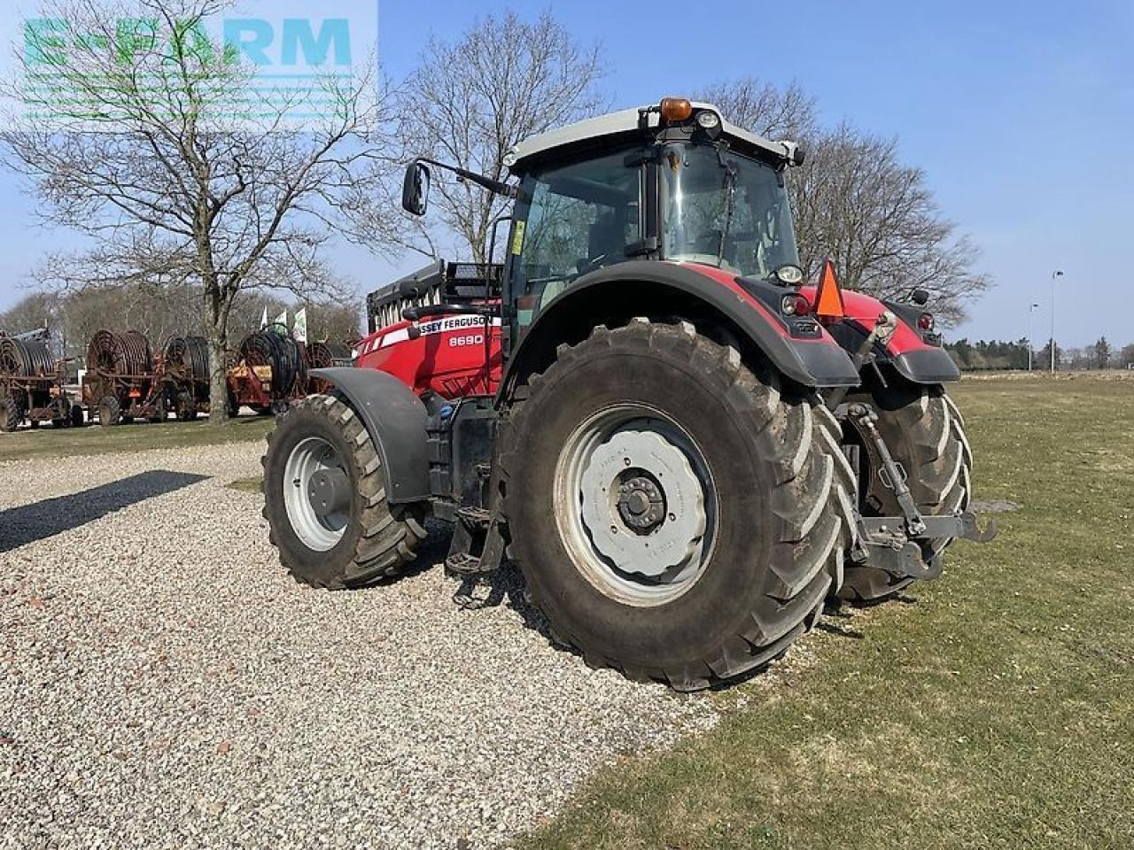 Massey Ferguson 8690 - Traktor: obrázek 2 Massey Ferguson 8690 - Traktor: obrázek 2