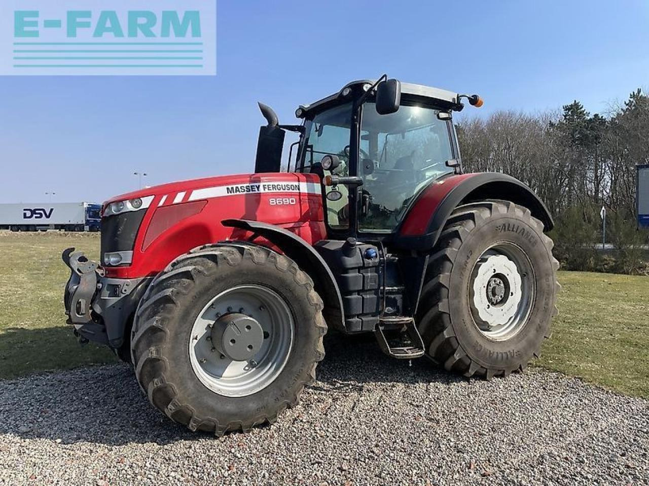 Massey Ferguson 8690 - Traktor: obrázek 1 Massey Ferguson 8690 - Traktor: obrázek 1