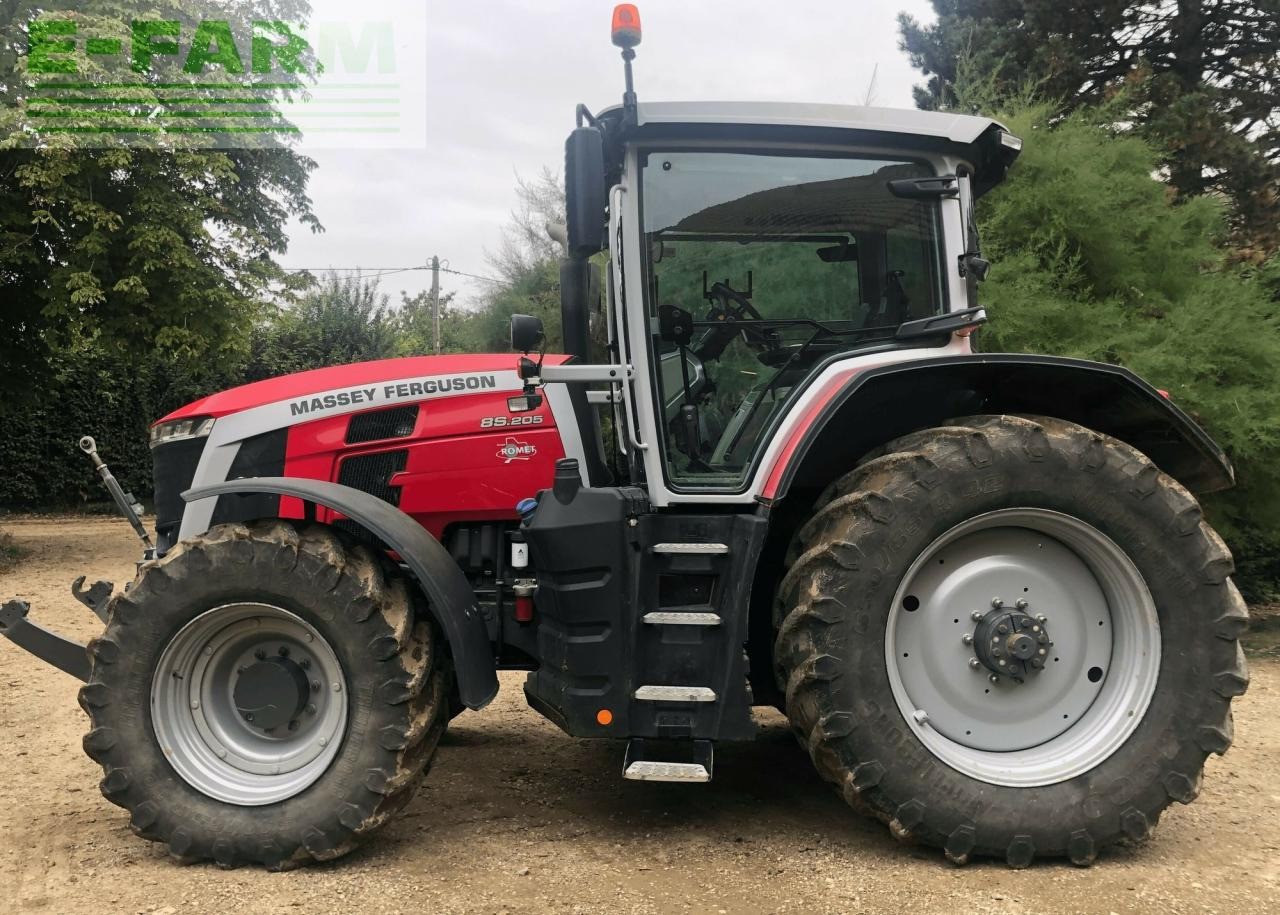 Massey Ferguson 8s205 - Traktor: obrázek 2 Massey Ferguson 8s205 - Traktor: obrázek 2