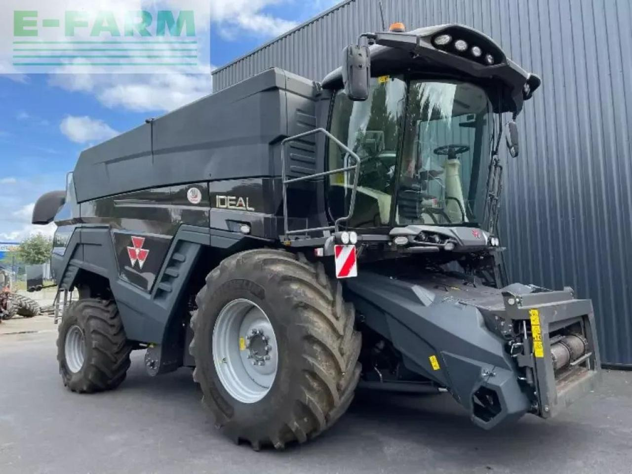 Massey Ferguson ideal 8 pl - Sklízecí mlátička: obrázek 2 Massey Ferguson ideal 8 pl - Sklízecí mlátička: obrázek 2