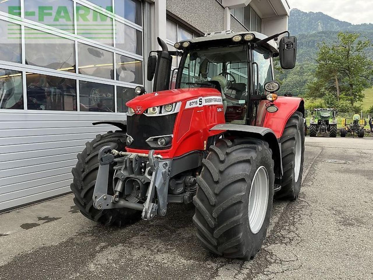 Massey Ferguson mf 6715 s dyna-vt exclusive Exclusive - Traktor: obrázek 1 Massey Ferguson mf 6715 s dyna-vt exclusive Exclusive - Traktor: obrázek 1