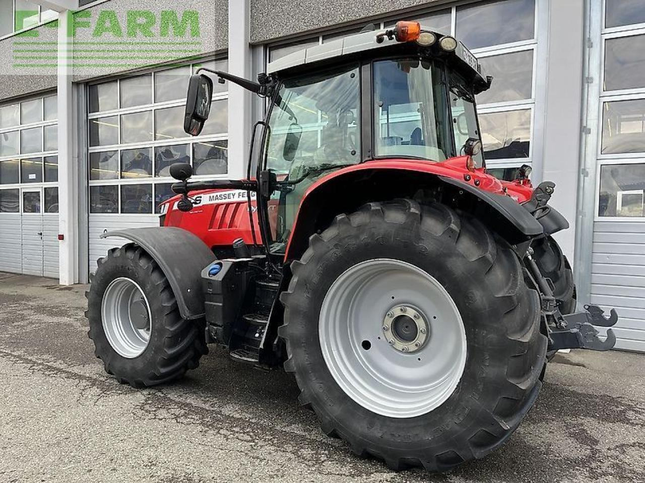 Massey Ferguson mf 6715 s dyna-vt exclusive Exclusive - Traktor: obrázek 4 Massey Ferguson mf 6715 s dyna-vt exclusive Exclusive - Traktor: obrázek 4