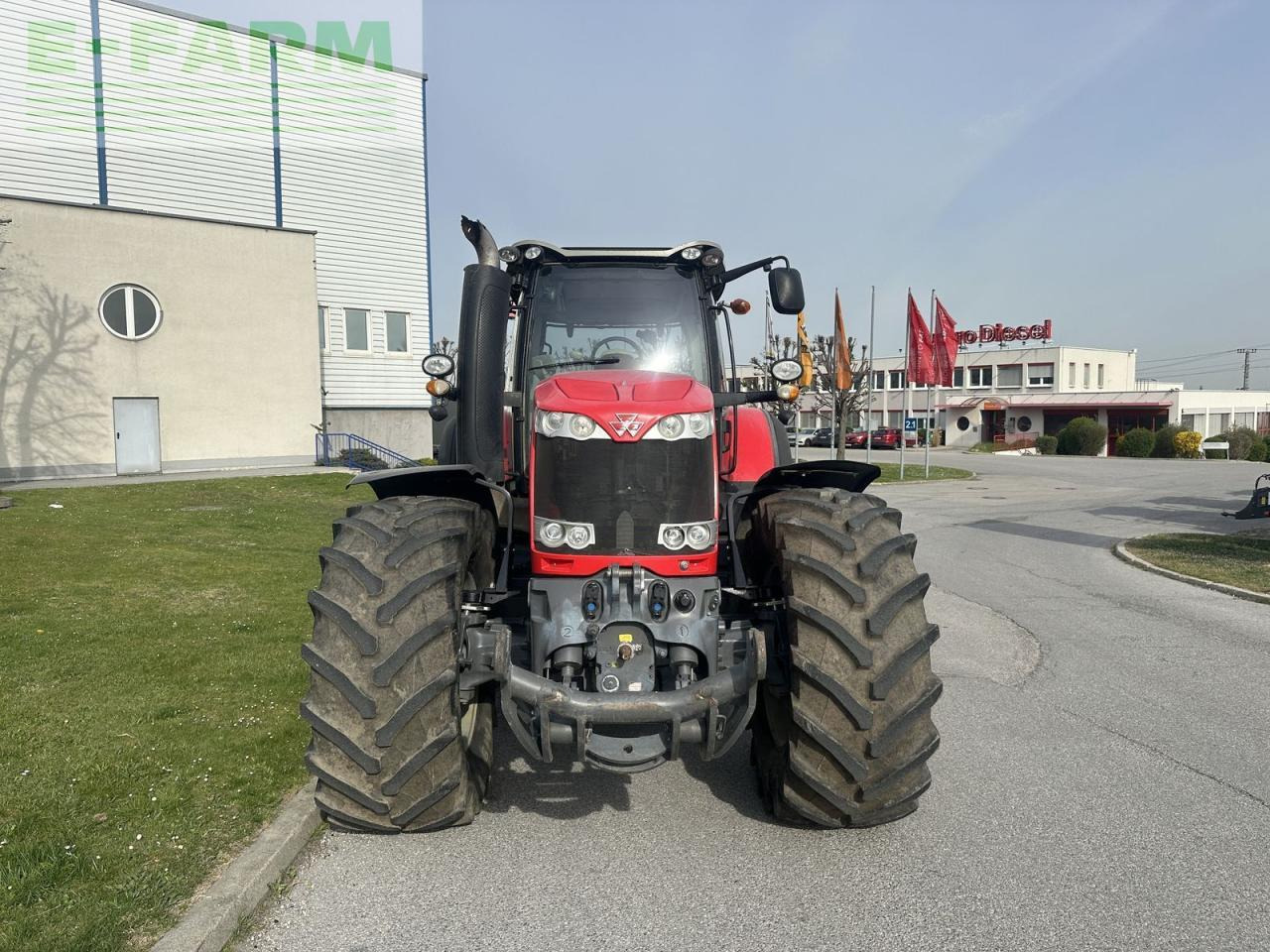 Massey Ferguson mf 8737 - Traktor: obrázek 3 Massey Ferguson mf 8737 - Traktor: obrázek 3
