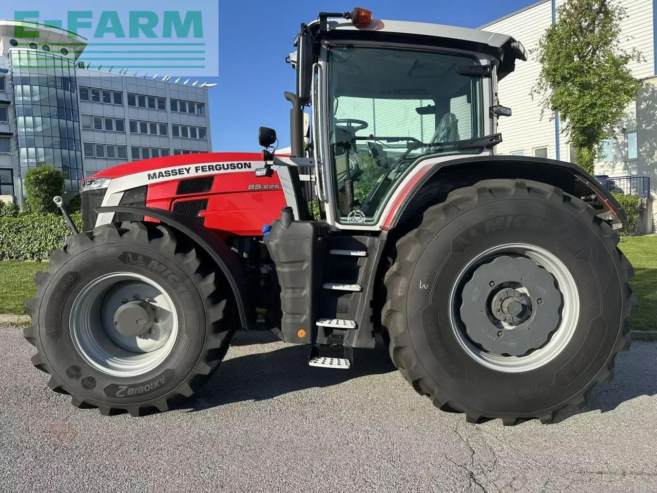Massey Ferguson mf 8s.225 - Traktor: obrázek 5 Massey Ferguson mf 8s.225 - Traktor: obrázek 5