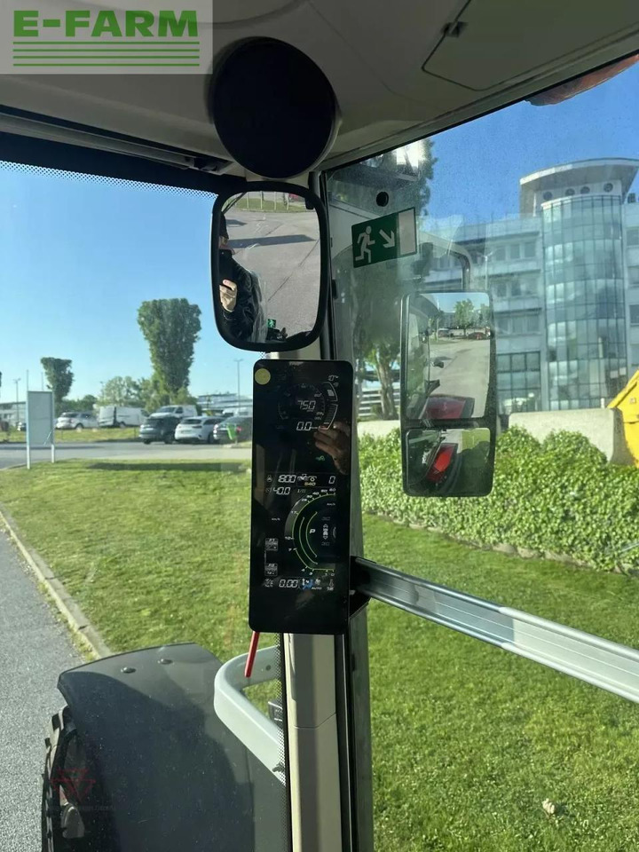 Massey Ferguson mf 8s.225 - Traktor: obrázek 2 Massey Ferguson mf 8s.225 - Traktor: obrázek 2