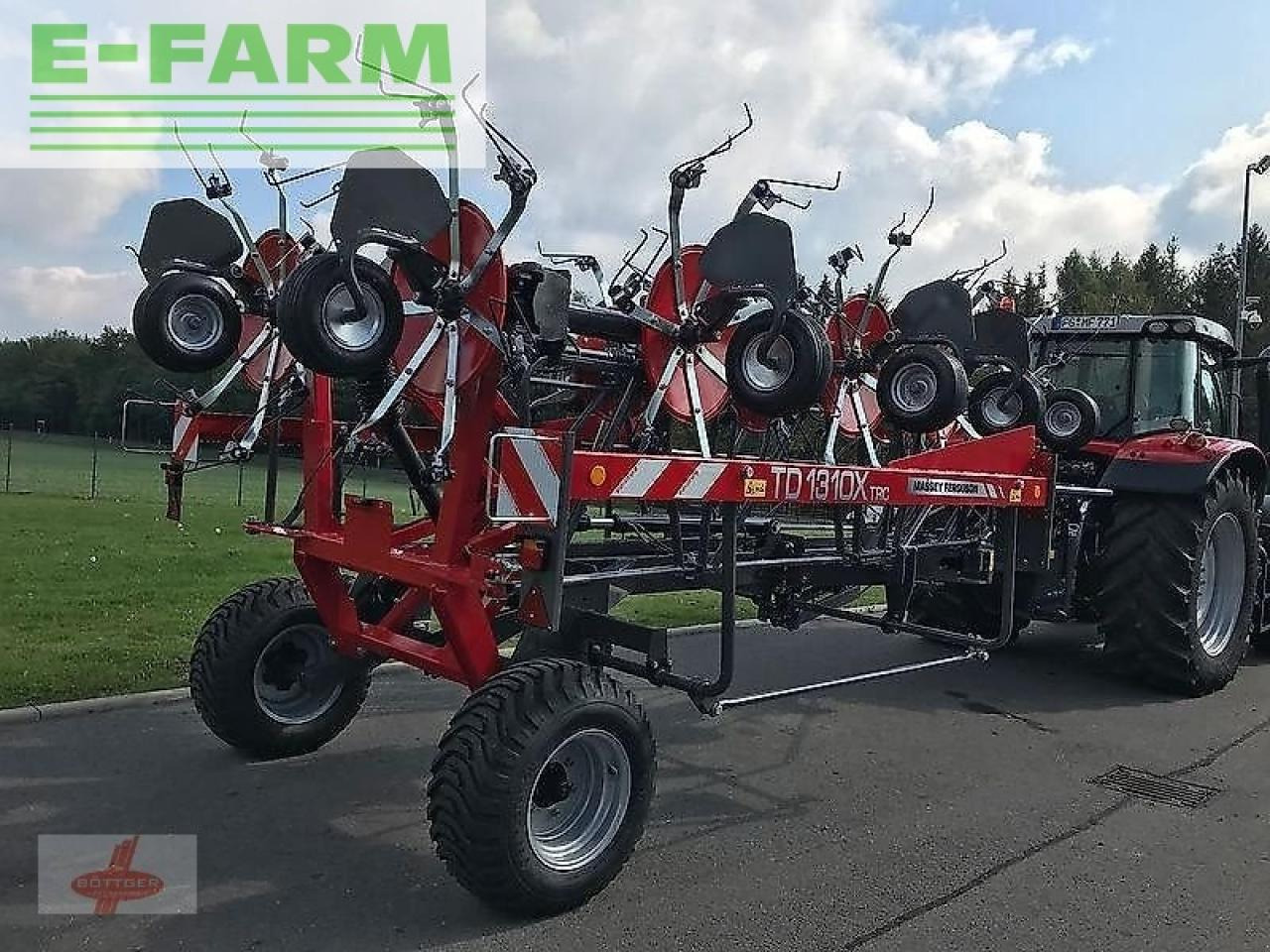 Massey Ferguson mf td 1310 x trc / lotus 1250 profi - Obraceč/ Shrnovač: obrázek 2 Massey Ferguson mf td 1310 x trc / lotus 1250 profi - Obraceč/ Shrnovač: obrázek 2